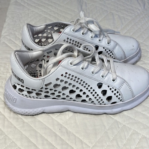 Love Moschino white sneakers. - Picture 2 of 4